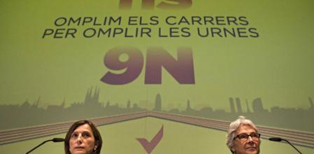 Carme Forcadell (ANC) y Muriel Casals (Òmnium) presentando los últimos preparativos para la V de la Diada