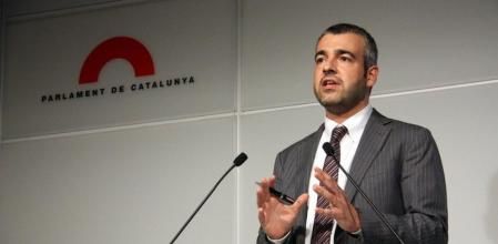 Lucena comparece en rueda de prensa en el Parlament