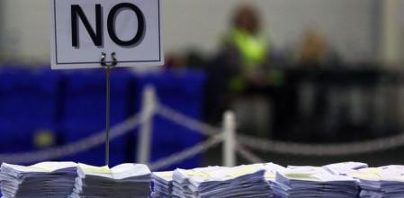 El recuento de los votos del referéndum escocés ha decantado la balanza en contra de la independencia y a favor de la permanencia de Escocia en el Reino Unido
