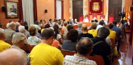 Un centenar de personas siguió el pleno de Manresa