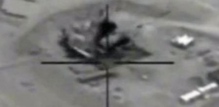 Bombardeo de Estados Unidos a una refinería controlada por Estado Islámico en Siria.