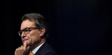 Artur Mas durante la presentación del libro blanco, instantes antes de que el TC suspendiera de forma cautelar la ley de consultas y la convocatoria del 9-N