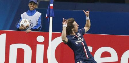 David Luiz celebra su gol ante el Barça en la liguilla de la Champions