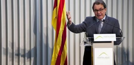 El presidente de la Generalitat, Artur Mas, durante su parlamento en Olot.