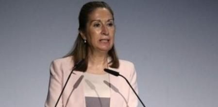 La ministra de Fomento, Ana Pastor,