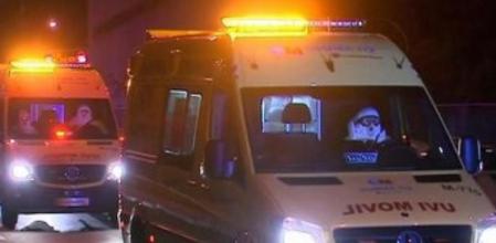 Momento en el que trasladan a la auxiliar de enfermería infectada con el ébola del Hospital de Alcorcón al Carlos III de Madrid