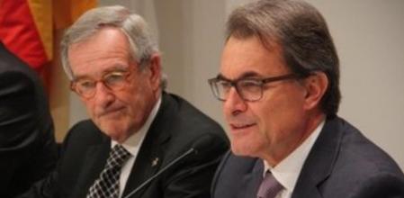 Artur Mas y Xavier Trias, en la firma del convenio de las prisiones de Barcelona