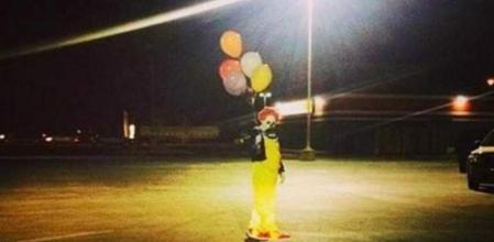 La tendencia, de origen desconocido y que se ha hecho viral, ha ido más allá de provocar un susto con un payaso siniestro ya que ha requerido la intervención de la policía