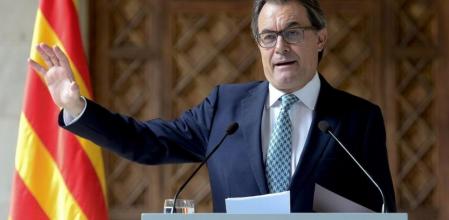 Artur Mas explicando la consulta alternativa