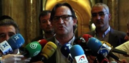 El presidente de la AMI, Josep Maria Vila d'Abadal, en el Parlament