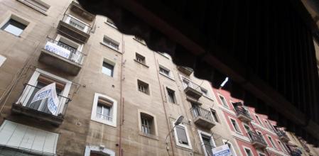 Una de las fincas tradicionales del barrio de la Barceloneta