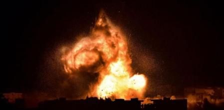 La coalición y las milicias kurdas luchan para evitar que el Estado Islámico tome el control del enclave kurdo sirio situado cerca de la frontera con Turquia