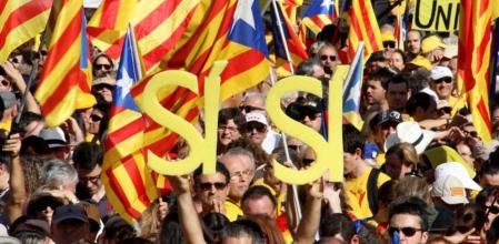 Miles de personas reclaman el voto favorable a la independencia en la nueva consulta propuesta por Artur Mas de cara al 9N