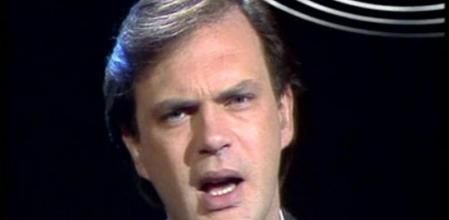 La cadena pública está valorando volver a emitir el show musical, donde los protagonistas son los famosos, para amenizar la programación navideña como hiciera antaño