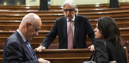 Josep Antoni Duran i Lleida, Josep Sánchez Llibre y Montserrat Surroca, diputados de CiU en el Congreso