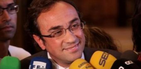 Josep Rull, en los pasillos del Parlament.