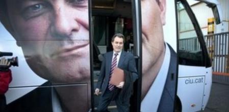 Artur Mas en un autobús de campaña electoral del año 2010