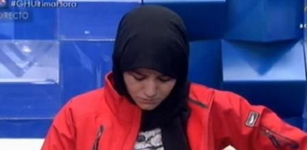 La ceutí ya no podía aguantar más tras 40 días con la cabeza cubierta, lo que le estaba provocando picores en la piel y caída de cabello