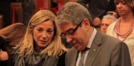 Joana Ortega y Francesc Homs, este miércoles en el pleno del Parlament.