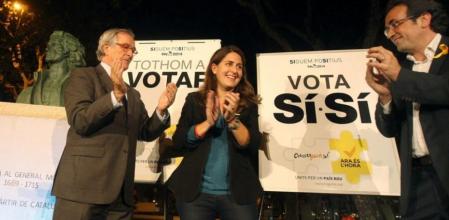 La presidenta de la Joventut Nacionalista de Catalunya, Marta Pascal (c), el alcalde de Barcelona, Xavier Trias, y el coordinador general de CDC, Josep Rull