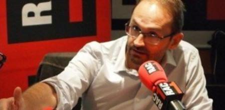 Imagen de Joan Herrera durante la entrevista en El Món a RAC1