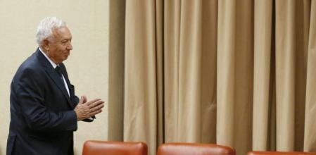 El ministro de Exteriores, José Manuel García Margallo, a su llegada a la conmemoración del 25 aniversario de la caída del Muro de Berlín en el Congreso