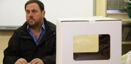 Oriol Junqueras preside una mesa del Institut Frederic Mompou de Sant Vicenç dels Horts