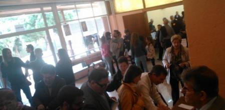 Col·legi electoral de Calella (El Maresme) a les 11 del matí, el 9N