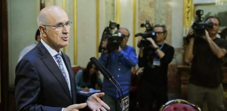 El portavoz de CiU en el Congreso, Josep Antoni Duran Lleida, durante una rueda de prensa ofrecida en el Congreso