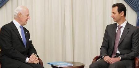 Asad y Mistura reunidos en Damasco en la cuarta visita del enviado especial de la ONU en Siria