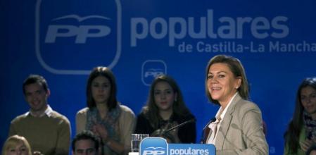 La presidenta del PP de Castilla-La Mancha y secretaria general del partido, María Dolores de Cospedal, durante su intervención en un acto con jóvenes de Nuevas Generaciones