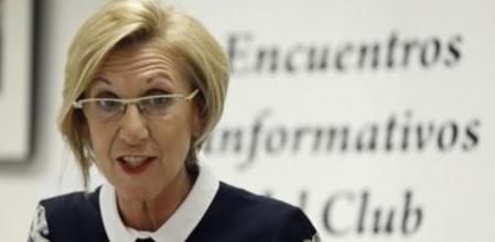 La portavoz de UPyD, Rosa Díez, durante su intervención en el desayuno informativo organizado hoy por el Club Internacional de Prensa.