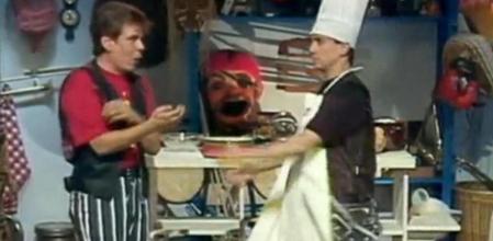 La cadena pública decide tirar del recuerdo y recuperar a sus viejas estrellas para seducir a una audiencia que hace años le abandonó