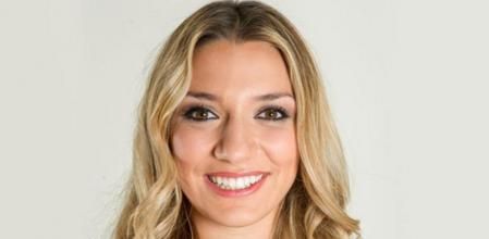 La seguidora del programa asegura en su cuenta de Twitter haber gastado tal cantidad en votos por sms y recibe duras criticas por ello