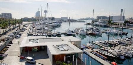 La remodelación de la Marina Port Vell, en la que se han invertido 79 millones para albergar megayates, está prácticamente lista
