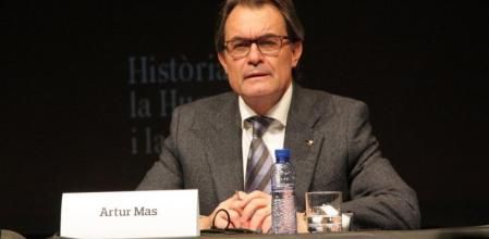 El presidente de la Generalitat, Artur Mas, hablando al público.