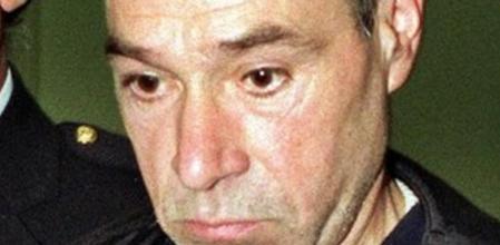 Fotografía de archivo tomada el 14 de marzo de 2002 del etarra Santiago Arrospide Sarasola, 'Santi Potros'