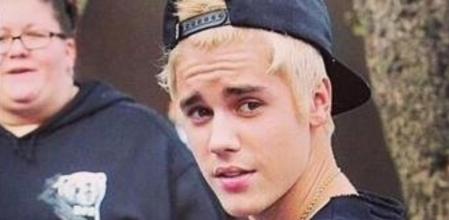 Justin Bieber se tiñe de rubio platino