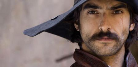 Aitor Luna será 'Alatriste' en la nueva serie de Telecinco basada en la novela de Pérez-Reverte