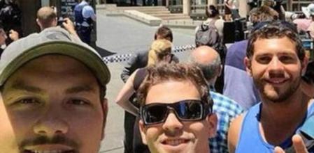 Captura de pantalla de uno de los 'selfies' tomados en el entorno del secuestro de Sydney.