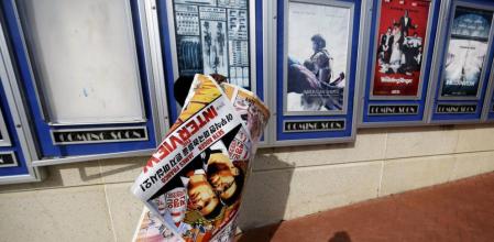 Retirada de un póster de la película 'The Interview'