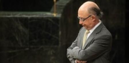 El ministro de Hacienda, Cristóbal Montoro, en el Congreso