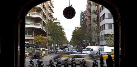 Eixample. La calle Còrsega desde la Escola Industrial, en otra supermanzana