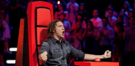 David Bisbal eufórico durante un programa de 'La voz'.