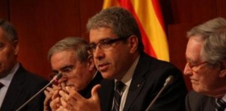 El conseller Homs, durante el acto de homenaje al obispo Joan Carrera