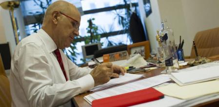 Josep Antoni Duran Lleida, fotografiado en su despacho en el Congreso de los Diputados