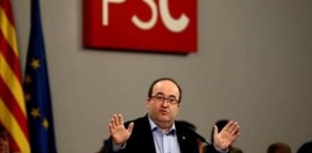 El primer secretario del PSC, Miquel Iceta, durante la presentación del informe político en el marco del Consell Nacional, en un contexto marcado por la celebración de elecciones autonómicas el 27 de septiembre.