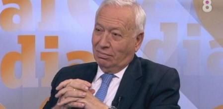 El ministro Margallo, en el plató de '8 al dia'