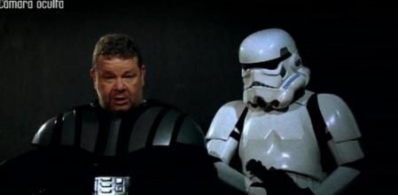El cocinero se caracteriza del malvado de 'Star Wars' para participar en los 'sketches' de Jandro donde los más pequeños son los protagonistas