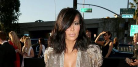 Kim Kardashian con vestido de Jean Paul Gaultier en los Grammy 2015